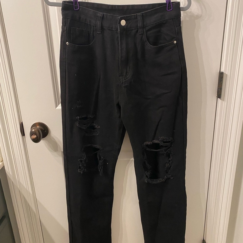 ⛄️ Shein Baggy High Rise Ripped Jeans Size M